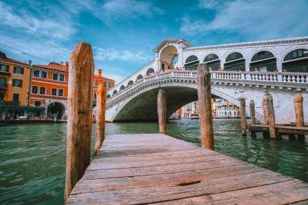 rialto-bridge-at-grand-canal-in-venice-italy